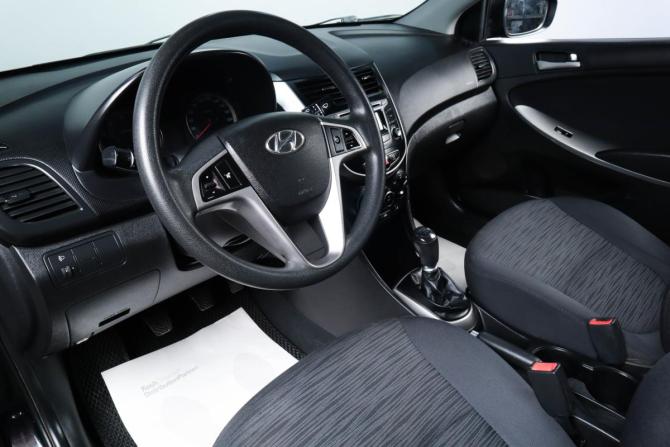 Hyundai Solaris I Рестайлинг с пробегом 2015 года, цена 599 000 рублей, 260000 км, седан, Автокод Объявления