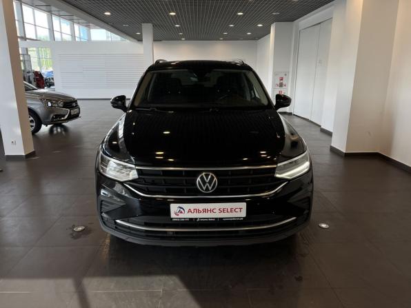Volkswagen Tiguan II Рестайлинг с пробегом 2021 года, цена 2 445 000 рублей, 166321 км, внедорожник, Автокод Объявления