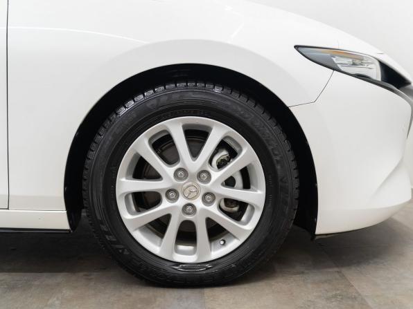Mazda 3 IV (BP) с пробегом 2019 года, цена 1 700 000 рублей, 88000 км, хэтчбек, Автокод Объявления