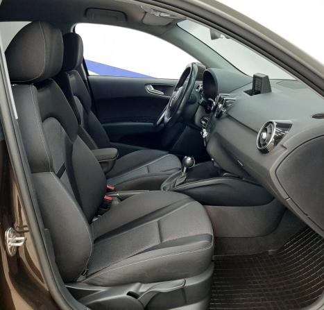 Audi A1 I (8X) с пробегом 2013 года, цена 990 000 рублей, 177829 км, хэтчбек, Автокод Объявления