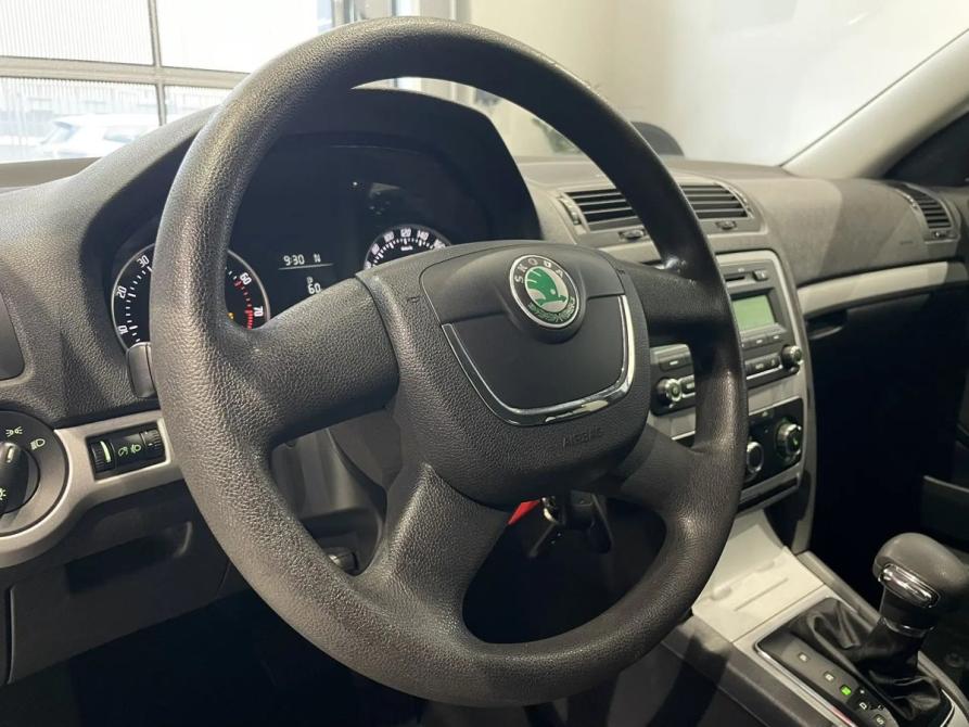 Skoda Octavia II (A5) Рестайлинг Москва  - изображение 12