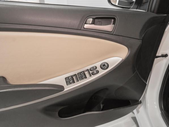 Hyundai Solaris I Рестайлинг с пробегом 2014 года, цена 845 000 рублей, 175517 км, седан, Автокод Объявления