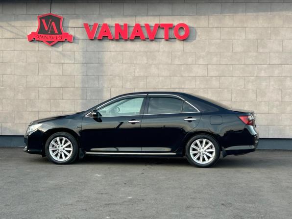 Toyota Camry VII (XV50) с пробегом 2014 года, цена 1 689 000 рублей, 239440 км, седан, Автокод Объявления