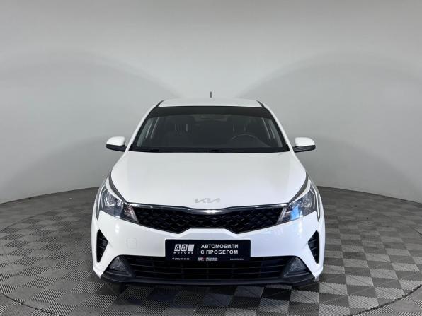 Kia Rio IV Рестайлинг с пробегом 2021 года, цена 1 630 000 рублей, 65930 км, седан, Автокод Объявления