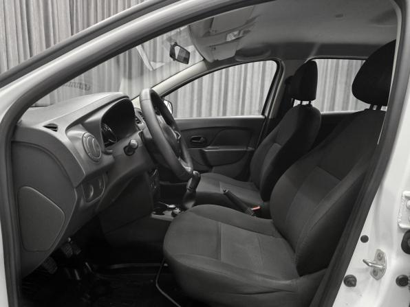 Renault Sandero II Рестайлинг с пробегом 2020 года, цена 579 000 рублей, 120000 км, хэтчбек, Автокод Объявления
