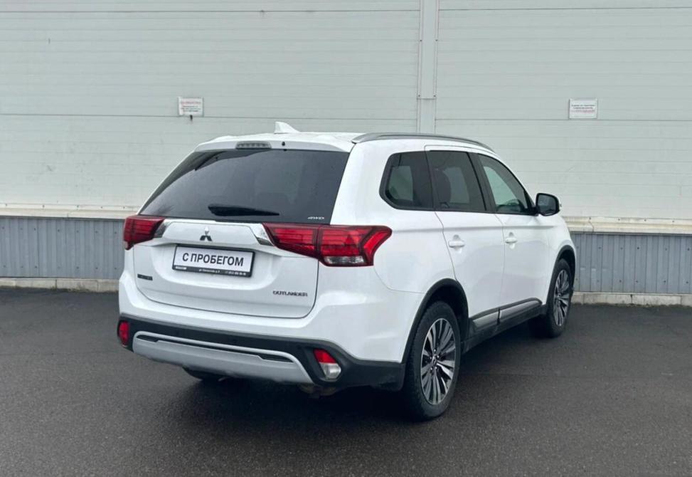 Mitsubishi Outlander III Рестайлинг 3 Санкт-Петербург  - изображение 8