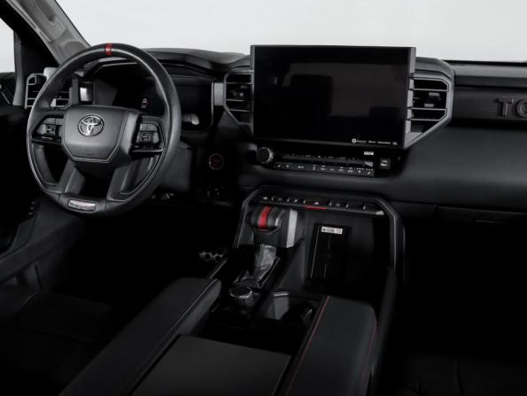Toyota Tundra III с пробегом 2023 года, цена 10 300 000 рублей, 42040 км, offers.body_type.unknown, Автокод Объявления