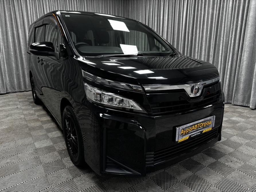 Toyota Voxy III (R80) Рестайлинг Стерлитамак  - изображение 4