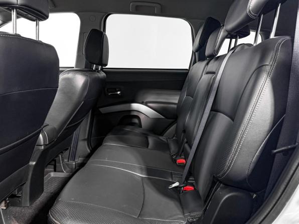 Mitsubishi Outlander II Рестайлинг с пробегом 2011 года, цена 1 399 000 рублей, 88887 км, внедорожник, Автокод Объявления
