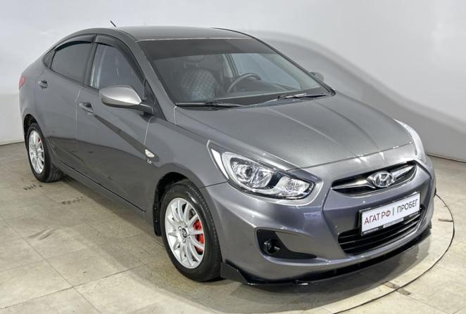 Hyundai Solaris I с пробегом 2014 года, цена 800 000 рублей, 135120 км, седан, Автокод Объявления
