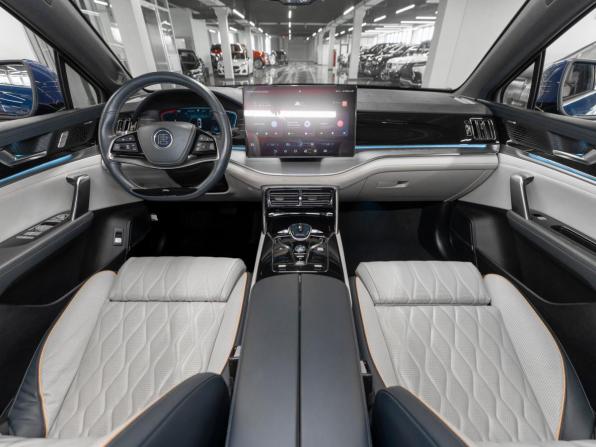 BYD Tang II Рестайлинг 2 с пробегом 2022 года, цена 4 550 000 рублей, 47601 км, внедорожник, Автокод Объявления