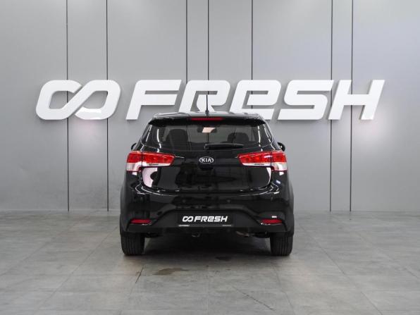 Kia Rio III Рестайлинг с пробегом 2015 года, цена 1 060 000 рублей, 152841 км, хэтчбек, Автокод Объявления
