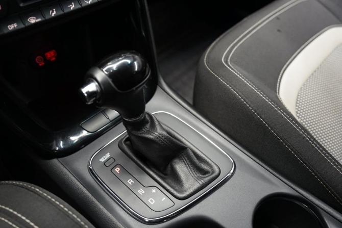 Kia Ceed II Рестайлинг с пробегом 2016 года, цена 1 575 000 рублей, 134000 км, хэтчбек, Автокод Объявления