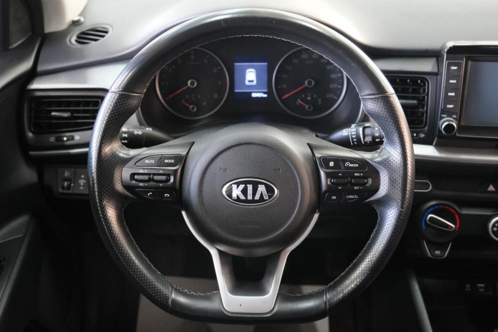 Kia Stonic I Омск  - изображение 13