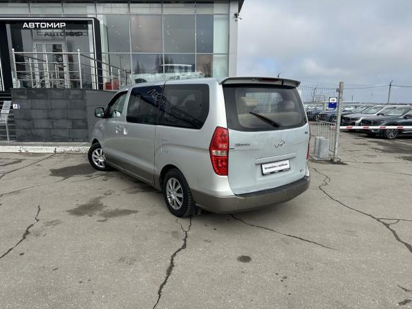 Hyundai Grand Starex I с пробегом 2009 года, цена 880 000 рублей, 319026 км, минивэн, Автокод Объявления