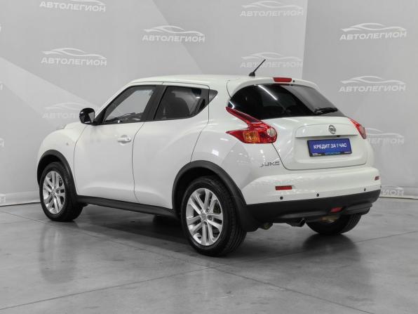 Nissan Juke I с пробегом 2011 года, цена 880 000 рублей, 153000 км, внедорожник, Автокод Объявления