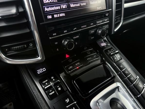 Porsche Cayenne II (958) с пробегом 2013 года, цена 2 900 000 рублей, 223377 км, внедорожник, Автокод Объявления
