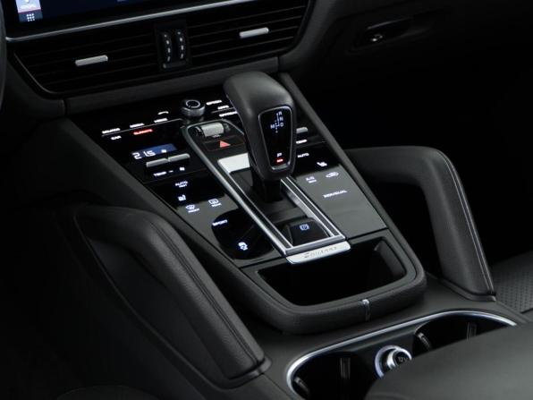 Porsche Cayenne III с пробегом 2018 года, цена 5 584 050 рублей, 127881 км, внедорожник, Автокод Объявления