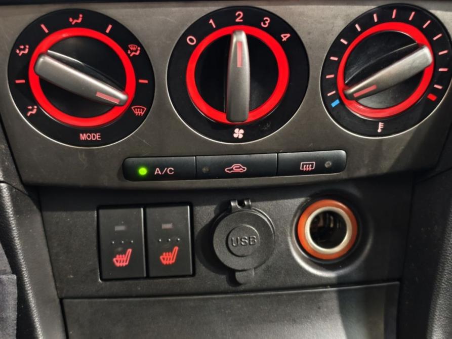 Mazda 3 I (BK) Рестайлинг Курск  - изображение 12