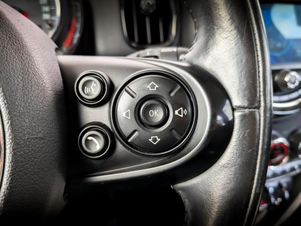 Mini Countryman II с пробегом 2018 года, цена 1 900 000 рублей, 103996 км, внедорожник, Автокод Объявления