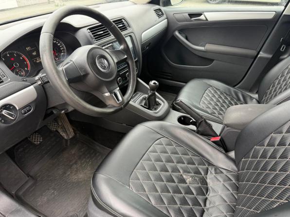 Volkswagen Jetta VI с пробегом 2011 года, цена 450 000 рублей, 356409 км, седан, Автокод Объявления