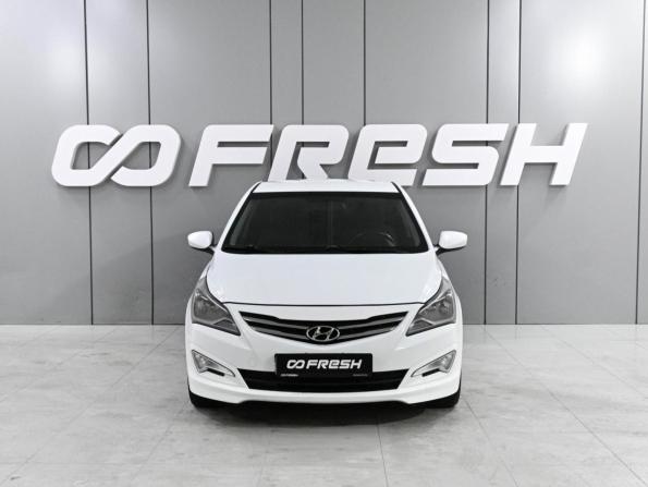 Hyundai Solaris I Рестайлинг с пробегом 2015 года, цена 1 049 000 рублей, 190563 км, седан, Автокод Объявления