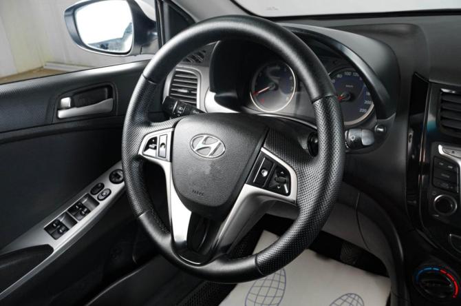 Hyundai Solaris I Рестайлинг с пробегом 2015 года, цена 789 000 рублей, 209000 км, седан, Автокод Объявления