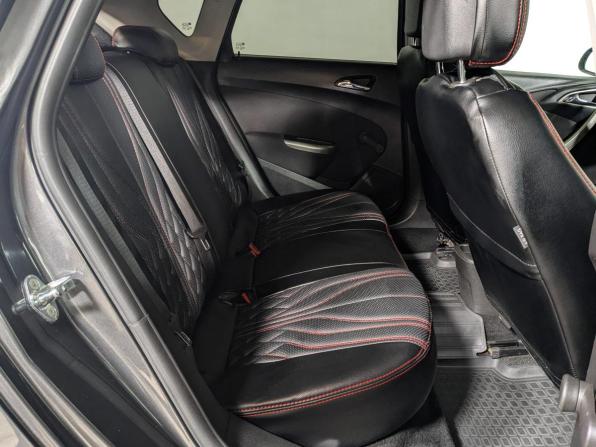 Opel Astra J с пробегом 2011 года, цена 649 900 рублей, 181000 км, хэтчбек, Автокод Объявления