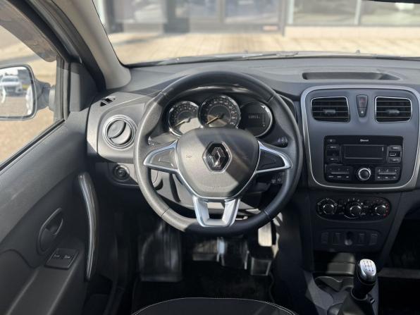 Renault Sandero II Рестайлинг с пробегом 2021 года, цена 1 155 000 рублей, 53855 км, хэтчбек, Автокод Объявления