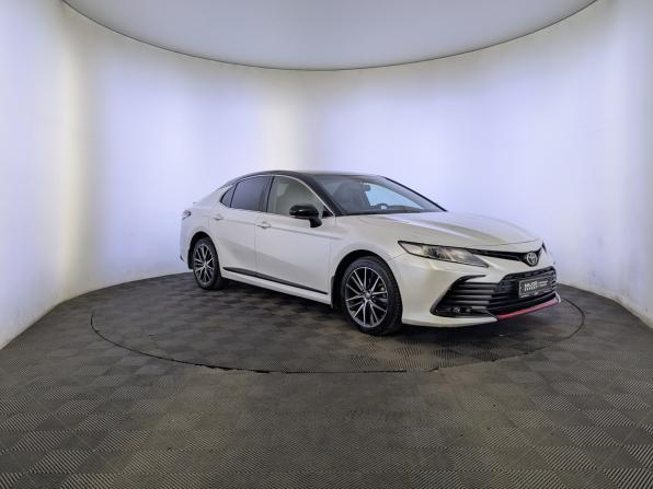 Toyota Camry VIII (XV70) Рестайлинг с пробегом 2021 года, цена 2 900 000 рублей, 137099 км, седан, Автокод Объявления