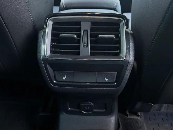 Skoda Karoq I с пробегом 2020 года, цена 2 898 000 рублей, 35068 км, внедорожник, Автокод Объявления