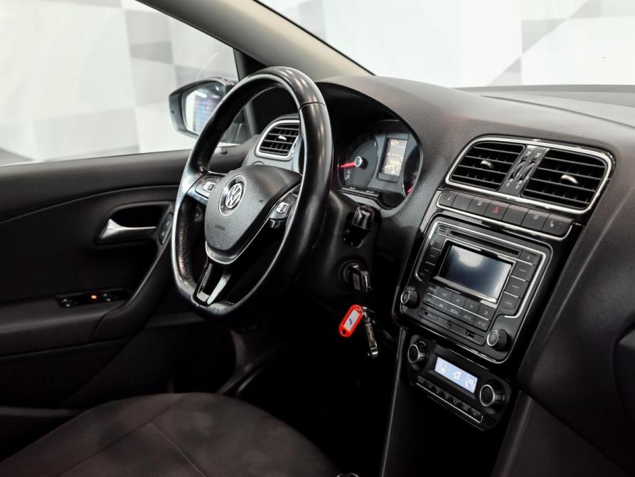 Volkswagen Polo V Рестайлинг Екатеринбург  - изображение 11