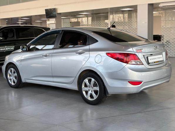 Hyundai Solaris I с пробегом 2012 года, цена 620 000 рублей, 213000 км, седан, Автокод Объявления