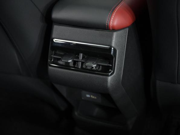 Geely Coolray I Рестайлинг с пробегом 2023 года, цена 1 997 000 рублей, 35500 км, внедорожник, Автокод Объявления