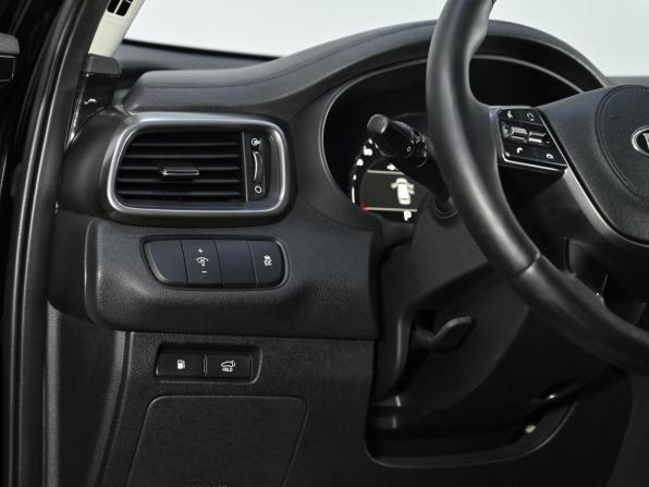 Kia Sorento III Prime Рестайлинг с пробегом 2018 года, цена 2 399 000 рублей, 124000 км, внедорожник, Автокод Объявления