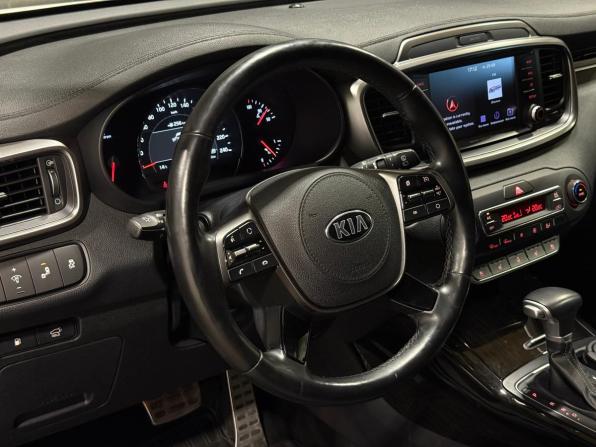 Kia Sorento III Prime Рестайлинг с пробегом 2019 года, цена 2 835 000 рублей, 87209 км, внедорожник, Автокод Объявления