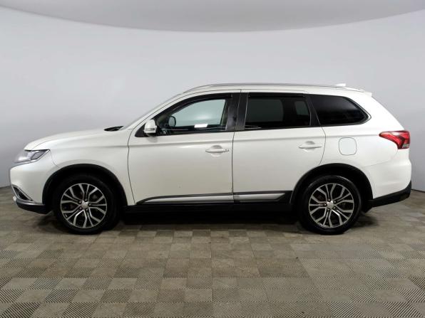 Mitsubishi Outlander III Рестайлинг 2 с пробегом 2015 года, цена 1 348 000 рублей, 238094 км, внедорожник, Автокод Объявления