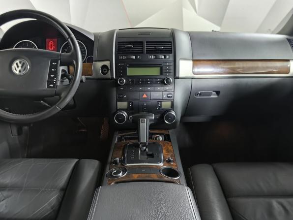 Volkswagen Touareg I Рестайлинг с пробегом 2010 года, цена 1 019 000 рублей, 340914 км, внедорожник, Автокод Объявления