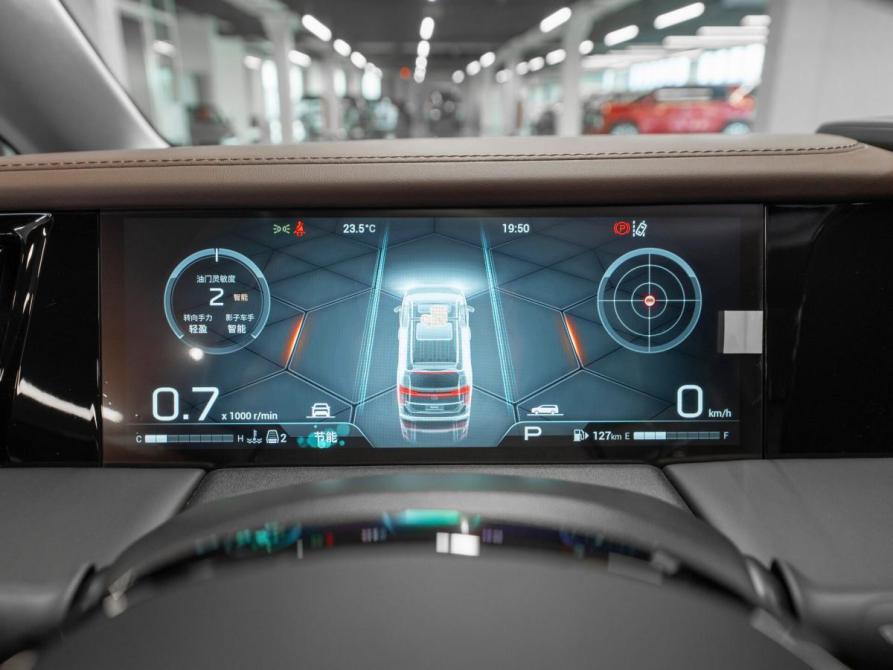 GAC Trumpchi M8 II Москва  - изображение 12
