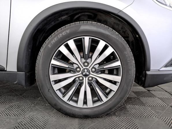 Mitsubishi Outlander III Рестайлинг 3 с пробегом 2020 года, цена 2 590 000 рублей, 97498 км, внедорожник, Автокод Объявления