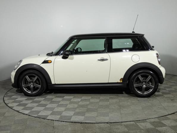 Mini Hatch II (R56) Рестайлинг с пробегом 2011 года, цена 559 585 рублей, 205012 км, хэтчбек, Автокод Объявления
