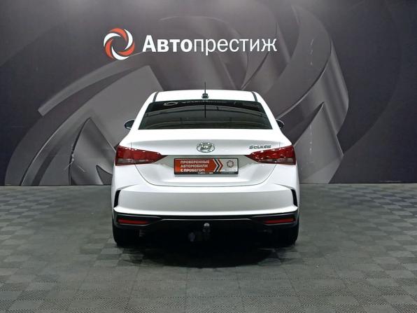 Hyundai Solaris II Рестайлинг с пробегом 2021 года, цена 1 470 000 рублей, 76675 км, седан, Автокод Объявления