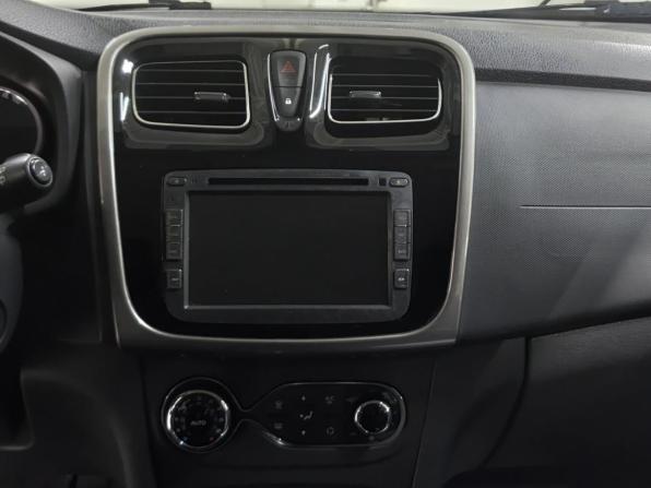 Renault Sandero II с пробегом 2016 года, цена 910 000 рублей, 96401 км, хэтчбек, Автокод Объявления