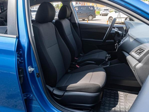 Hyundai Solaris II с пробегом 2019 года, цена 1 208 070 рублей, 130461 км, седан, Автокод Объявления