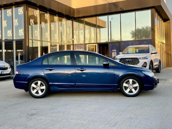 Honda Civic VIII Рестайлинг с пробегом 2008 года, цена 600 000 рублей, 354983 км, седан, Автокод Объявления