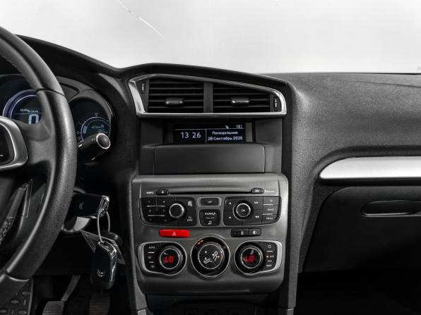 Citroen C4 II Рестайлинг с пробегом 2018 года, цена 799 000 рублей, 138924 км, седан, Автокод Объявления