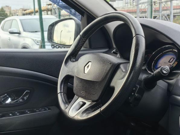 Renault Megane III Рестайлинг с пробегом 2013 года, цена 729 000 рублей, 138542 км, хэтчбек, Автокод Объявления