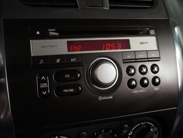 Suzuki SX4 I (Classic) Рестайлинг с пробегом 2013 года, цена 949 000 рублей, 111244 км, хэтчбек, Автокод Объявления