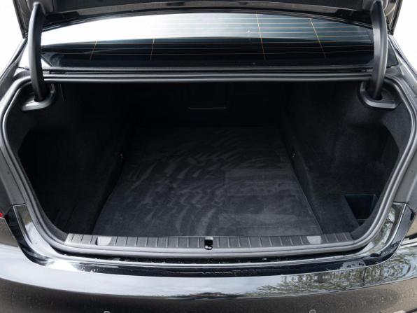 BMW 7 серии VI (G11/G12) с пробегом 2015 года, цена 3 960 000 рублей, 164054 км, седан, Автокод Объявления