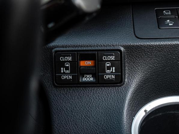 Toyota Sienta II Рестайлинг с пробегом 2019 года, цена 1 800 000 рублей, 87678 км, компактвэн, Автокод Объявления